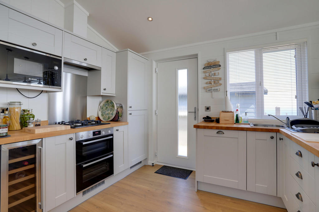 © Complete Estate Agents